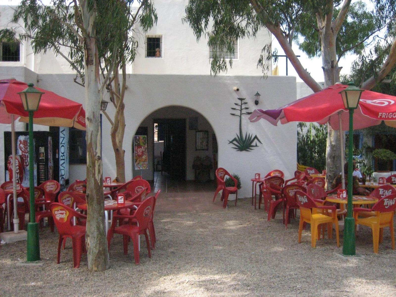 Camping Albergue Tau Hotel San Jose  Exterior photo